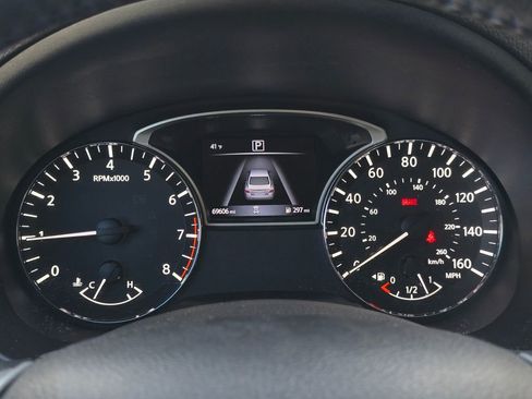 Used 2018 Nissan Altima 2.5 SR w/ SR Midnight Edition image 25