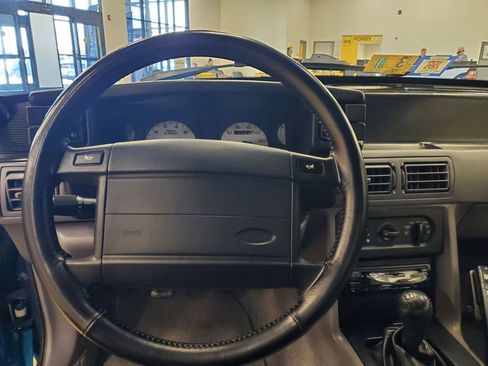 Used 1993 Ford Mustang Cobra image 13