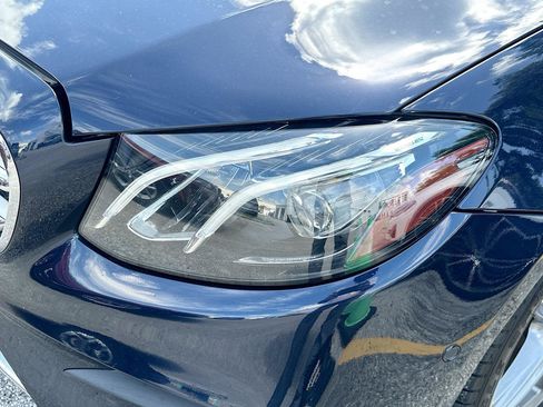 Used 2018 Mercedes-Benz E 400 4MATIC Sedan image 6