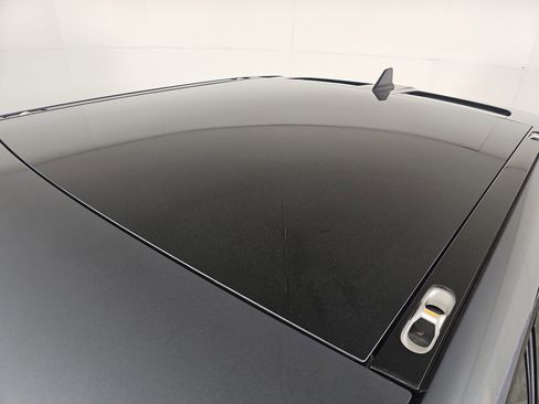 Used 2025 Rivian R1T Adventure image 13