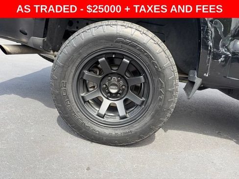 Used 2022 Chevrolet Colorado LT w/ Luxury Package AWD/4WD image 7