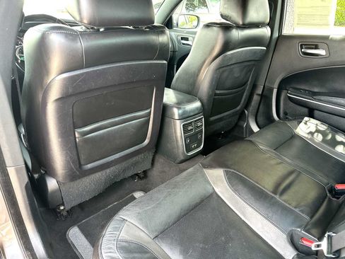 Used 2020 Dodge Charger SXT w/ Leather Interior Group RWD image 24
