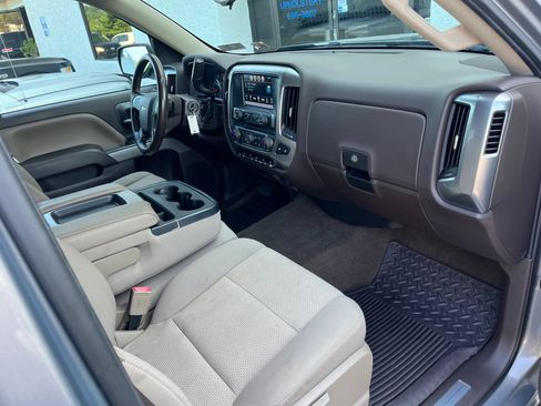 Used 2017 Chevrolet Silverado 1500 LT w/ All Star Edition AWD/4WD image 10