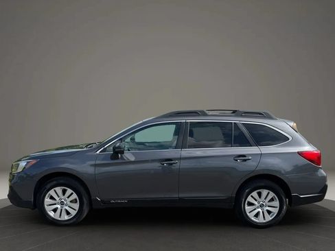 Used 2018 Subaru Outback 2.5i Premium AWD/4WD image 5