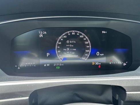 Used 2023 Volkswagen Tiguan SE R-Line FWD image 26