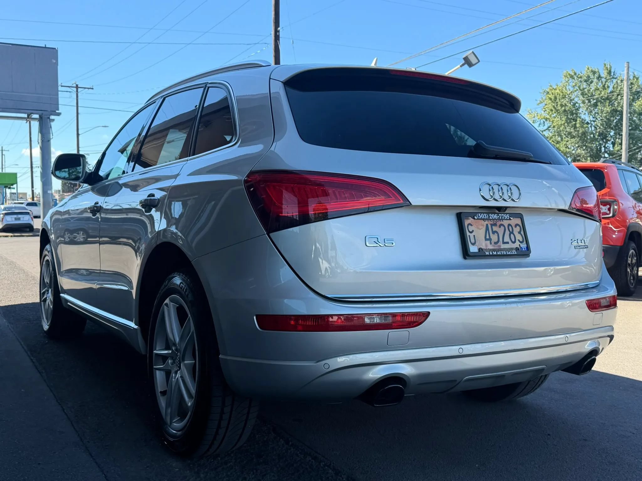 Used 2015 Audi Q5 2.0T Premium Plus w/ Technology Package AWD/4WD image 8