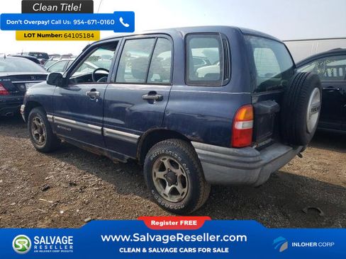 Used 2001 Chevrolet Tracker 4WD w/ Preferred Equipment Group image 3