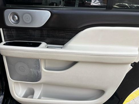 Used 2019 Lincoln Navigator L Black Label w/ Cargo Package AWD/4WD image 25
