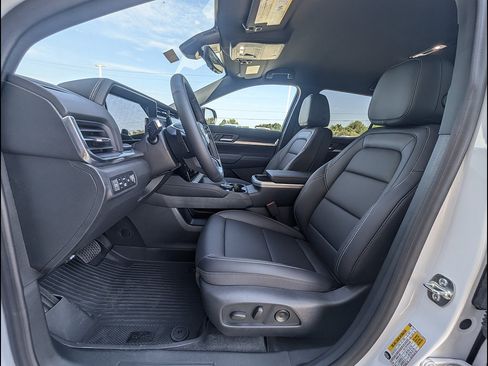 New 2027 GMC Terrain Elevation w/ Elevation Premium Package AWD/4WD image 12