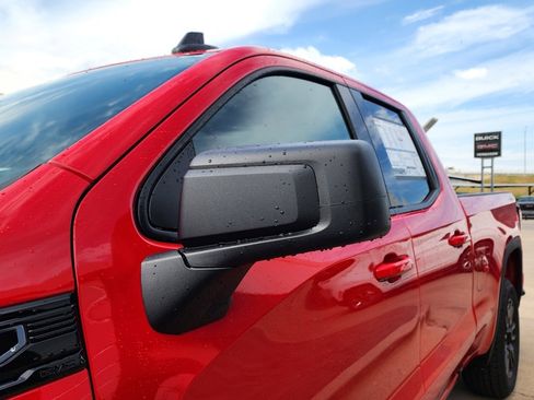 New 2026 GMC Sierra 1500 Elevation image 13