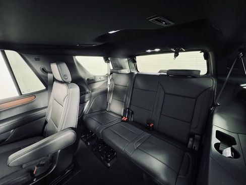 Used 2025 GMC Yukon Denali image 14