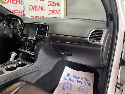 Used 2020 Jeep Grand Cherokee Limited AWD/4WD image 14