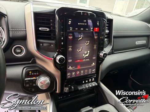 Used 2019 RAM 1500 Laramie w/ Sport Appearance Package AWD/4WD image 13
