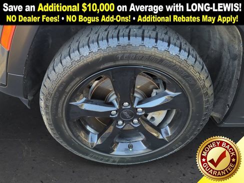 Used 2022 Jeep Grand Cherokee L Laredo image 13