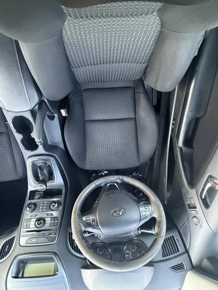 Used 2012 Hyundai Genesis 2.0T RWD image 28