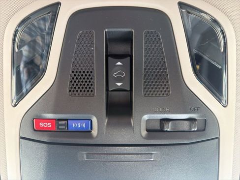 Used 2021 Subaru Outback Premium image 40