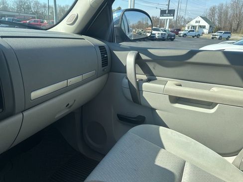 Used 2011 GMC Sierra 1500 SLE w/ Power Tech Package image 16