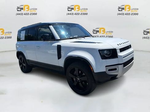 Used 2020 Land Rover Defender 110 SE AWD/4WD image 3