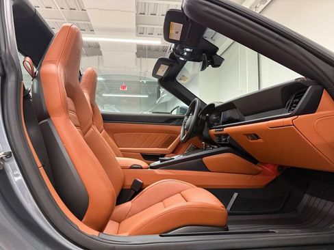 Certified 2026 Porsche 911 Targa 4 GTS AWD/4WD image 24