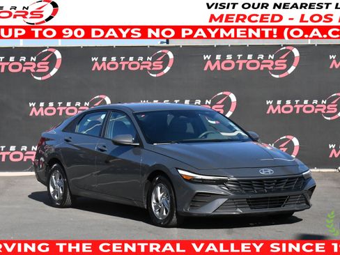 Used 2024 Hyundai Elantra SE FWD image 1