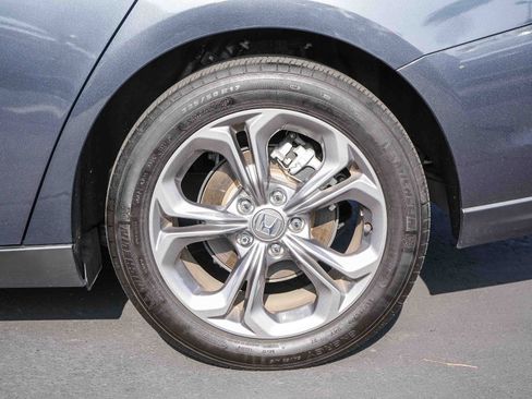 Certified 2024 Honda Accord EX image 11