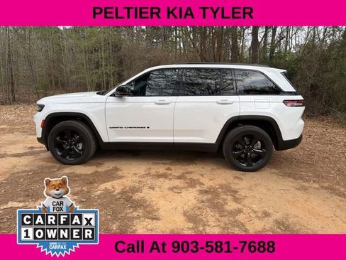 Used 2023 Jeep Grand Cherokee Limited w/ Black Appearance Package image 8