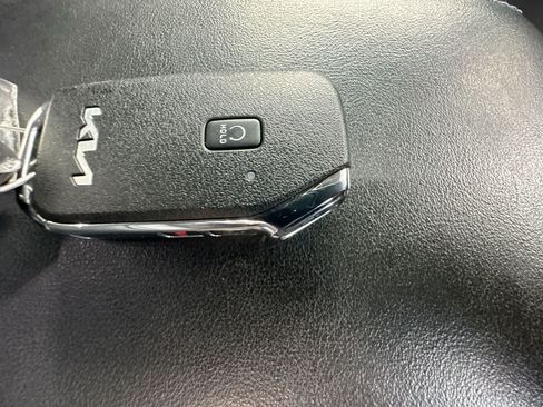 Used 2023 Kia Seltos S w/ Navigation Package AWD/4WD image 28