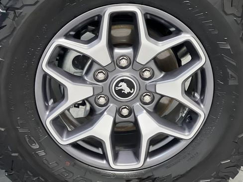 Used 2025 Ford Bronco Badlands AWD/4WD image 71
