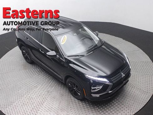 Used 2024 Mitsubishi Eclipse Cross AWD image 3