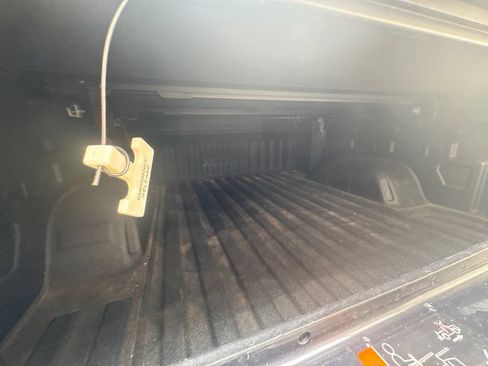 Used 2023 Chevrolet Silverado 1500 High Country w/ Technology Package AWD/4WD image 67