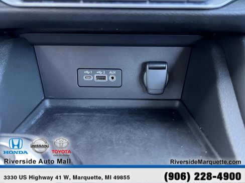 Used 2022 Nissan Sentra SR w/ SR Premium Package FWD image 18