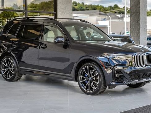 Used 2020 BMW X7 xDrive40i w/ M Sport Package AWD/4WD image 4