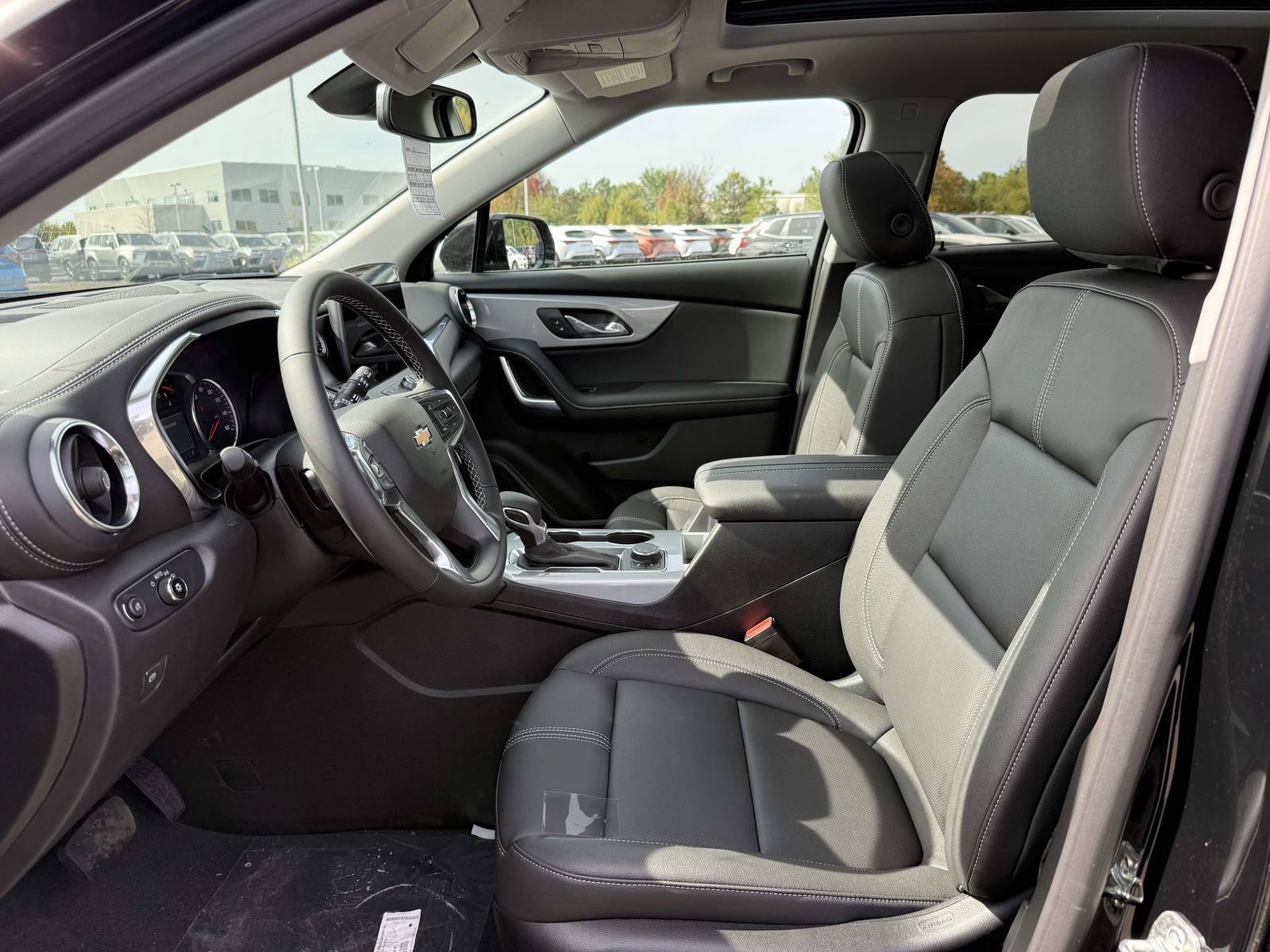 New 2026 Chevrolet Blazer LT w/ Midnight/Sport Edition AWD/4WD image 11