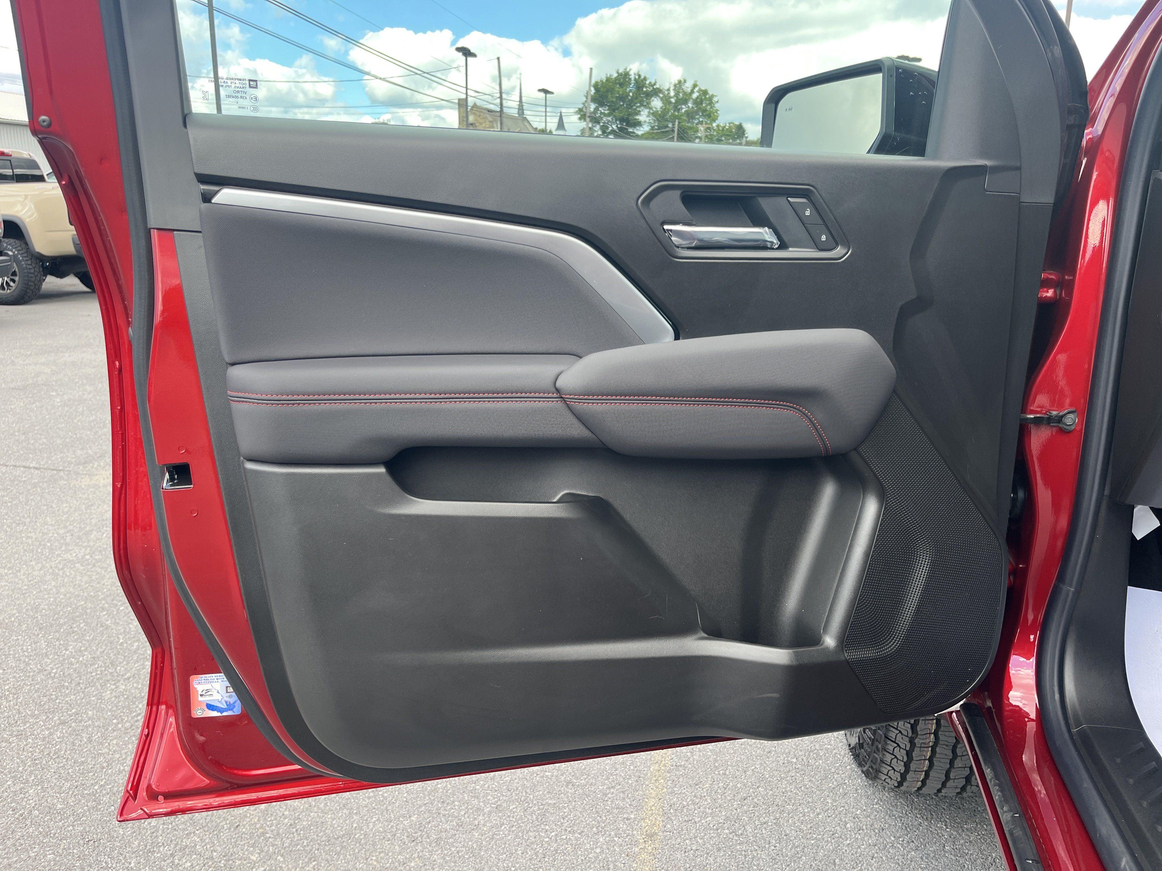 New 2026 Chevrolet Colorado Z71 w/ Technology Package AWD/4WD image 18