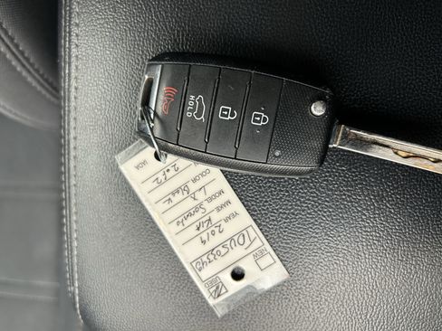 Used 2019 Kia Sorento LX image 33