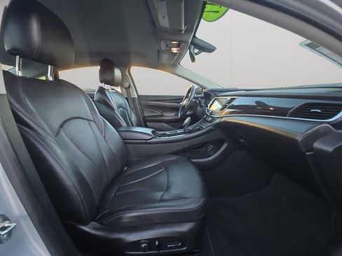 Used 2017 Buick LaCrosse Essence FWD image 13