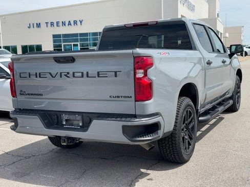 Used 2024 Chevrolet Silverado 1500 Custom w/ Turbomax Blackout Package AWD/4WD image 3
