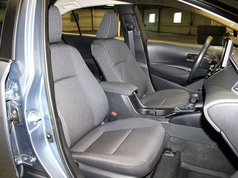 Used 2024 Toyota Corolla LE FWD image 25