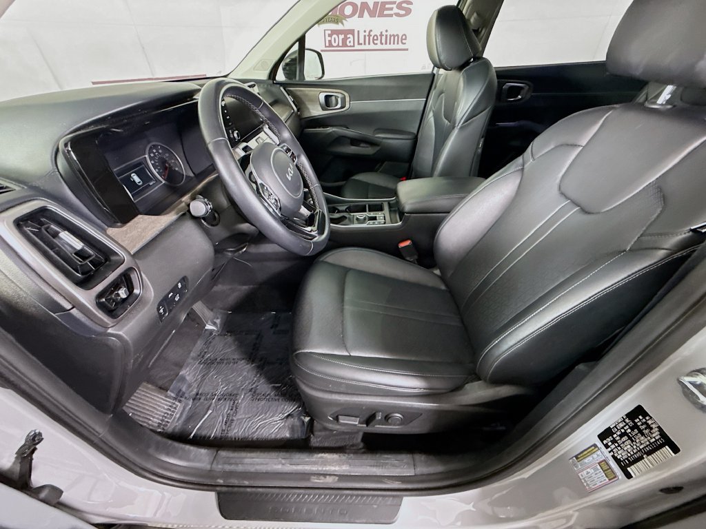 Certified 2022 Kia Sorento X-Line EX AWD/4WD image 25