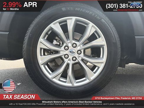 Used 2023 Ford Explorer XLT w/ Equipment Group 202A image 9