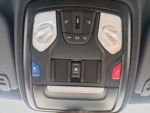 New 2026 RAM 1500 Express AWD/4WD image 30