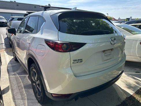 Used 2018 MAZDA CX-5 Touring image 5