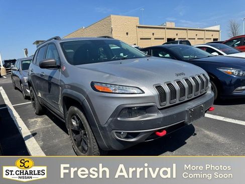 Used 2015 Jeep Cherokee Trailhawk w/ Comfort/Convenience Group image 1