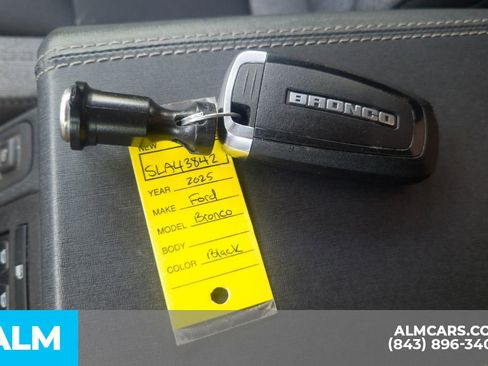 Used 2025 Ford Bronco Big Bend AWD/4WD image 35