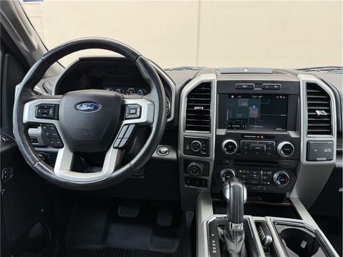 Used 2018 Ford F150 Lariat w/ Equipment Group 501A Mid AWD/4WD image 15