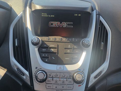 Used 2017 GMC Terrain SLE image 19