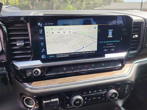 Used 2025 Chevrolet Silverado 3500 LT image 19