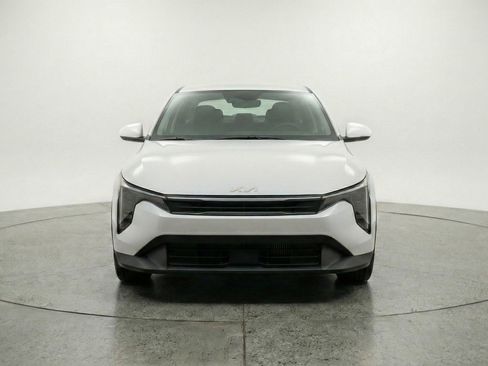 Used 2025 Kia K4 FWD image 2