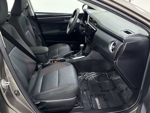 Used 2017 Toyota Corolla LE image 28