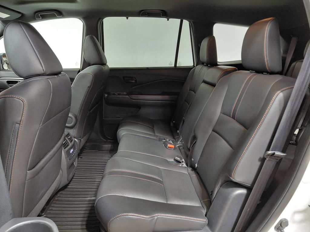 Used 2022 Honda Pilot TrailSport image 46